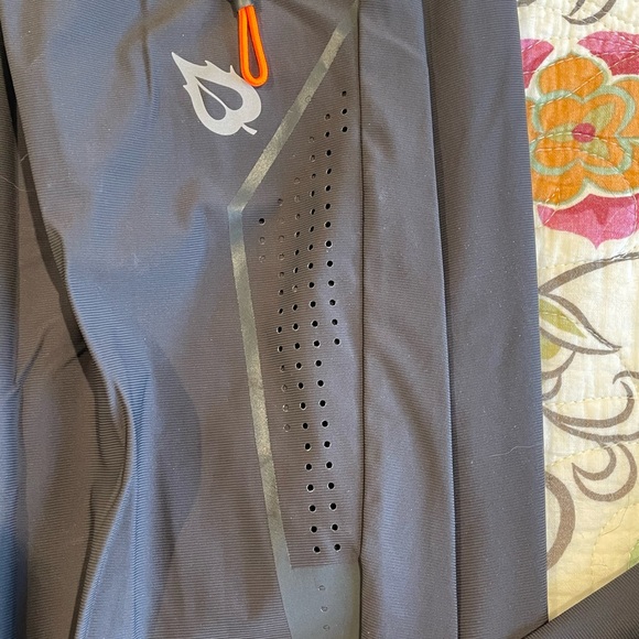 Lightweight joggers - Picture 2 of 5